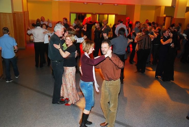 Tanzabend im Jugendclubhaus