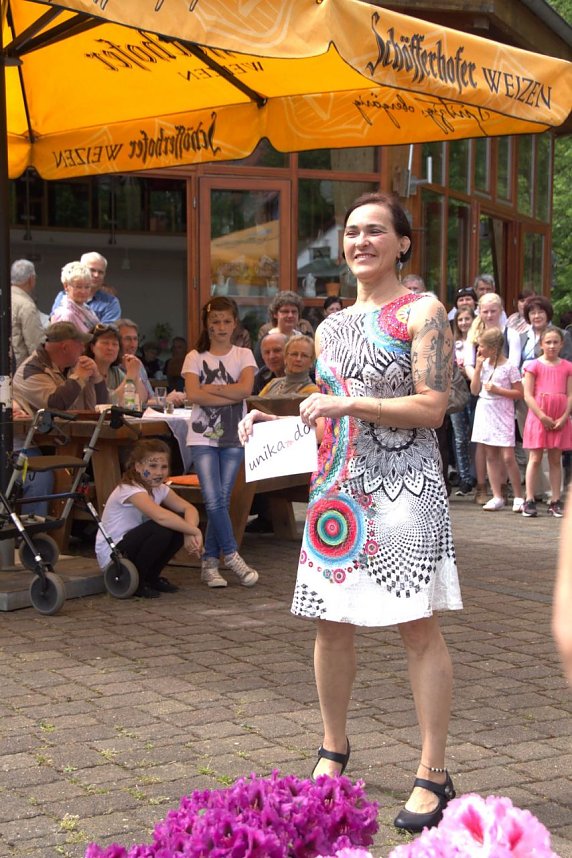 Modenschau in S&uuml;lzhayn