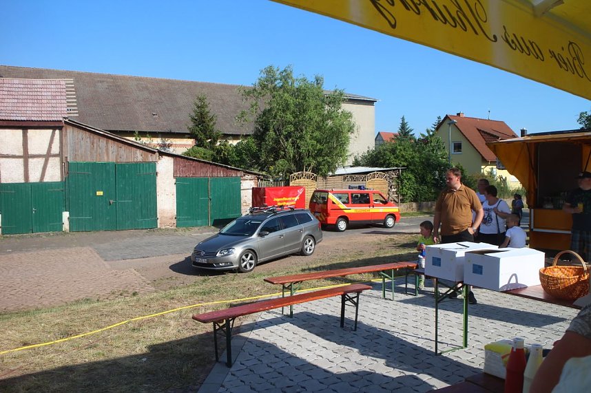 Die Kameraden der Sundh&auml;user Feuerwehr k&ouml;nnen sich nach langem warten endlich &uuml;ber ihr neues Ger&auml;tehaus freuen