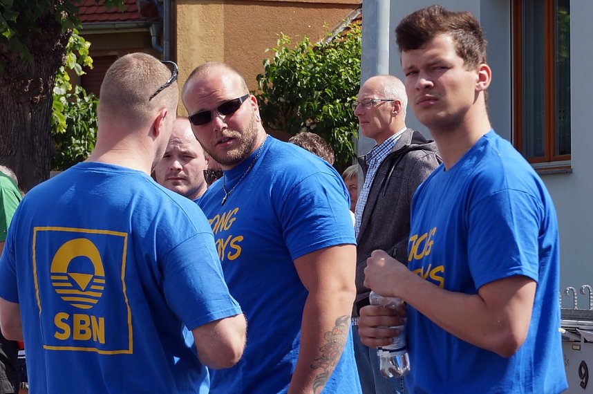 Sachswerfer Handwagenrennen