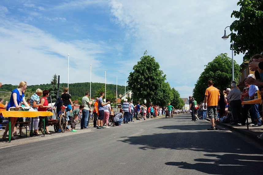 Sachswerfer Handwagenrennen