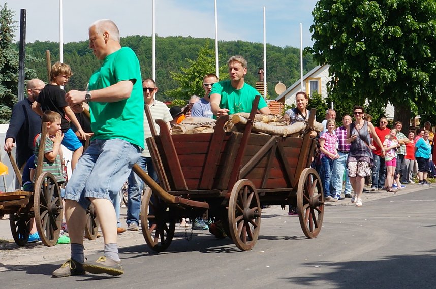 Sachswerfer Handwagenrennen