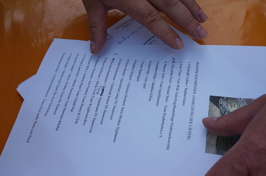 Sachswerfer Handwagenrennen