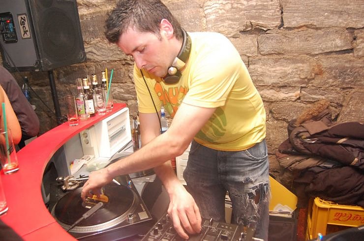 House Sensation im Grease.NNZ-City Scout on Tour