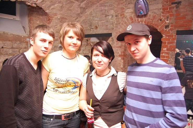 House Sensation im Grease.NNZ-City Scout on Tour