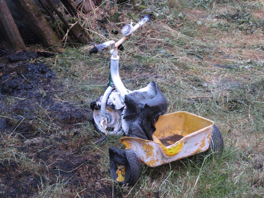 Gartenhaus brannte in Obergebra