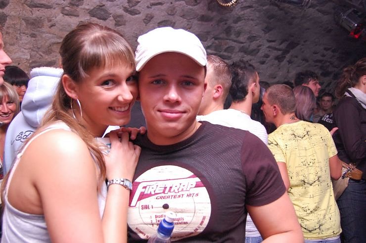 House Sensation im Grease.NNZ-City Scout on Tour