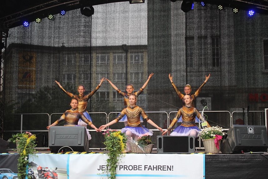 Die Eleven des Tanzstudio Radeva auf dem 47. Rolandsfest