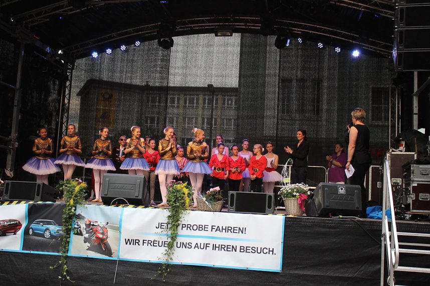 Die Eleven des Tanzstudio Radeva auf dem 47. Rolandsfest