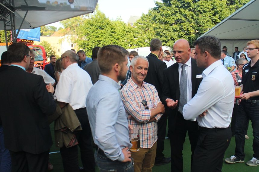 Sommerfest vor dem Nordh&auml;user Landratsamt