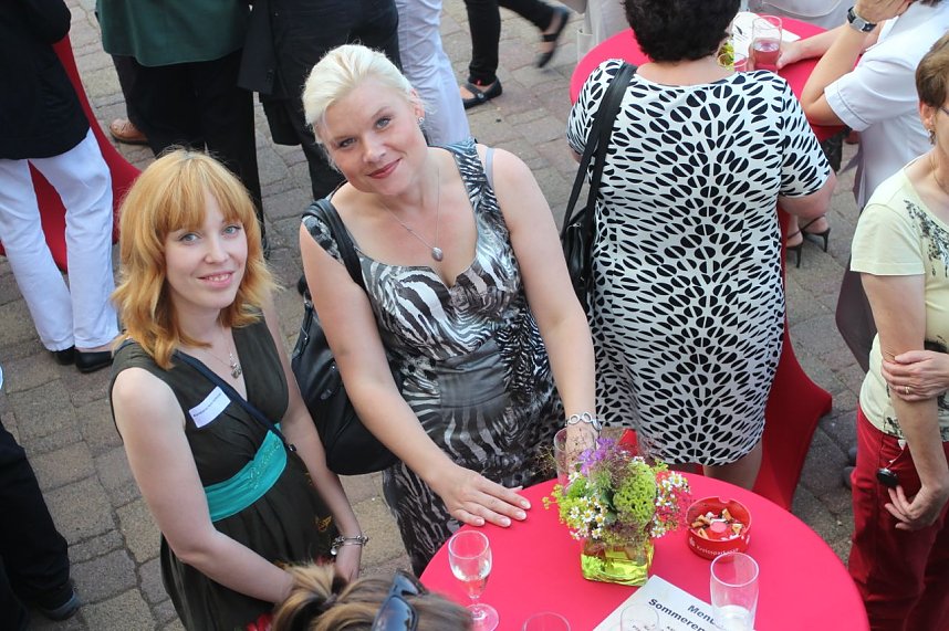 Sommerfest vor dem Nordh&auml;user Landratsamt