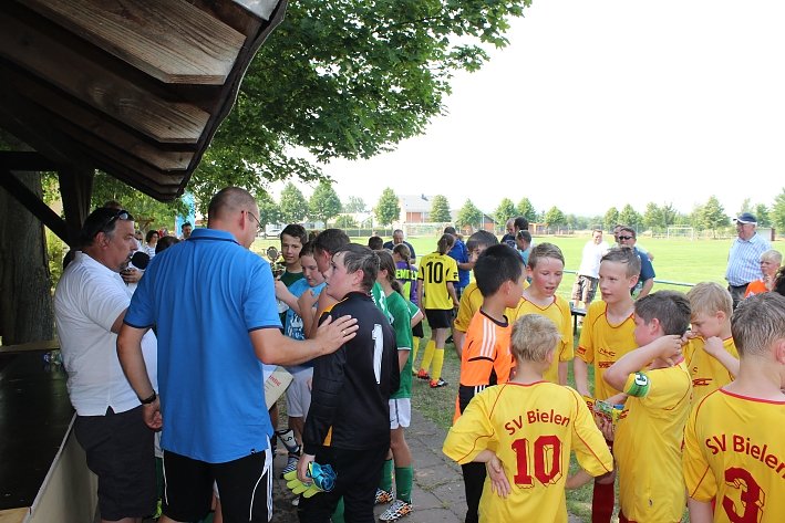 Erst verabschiedet, dann gespielt