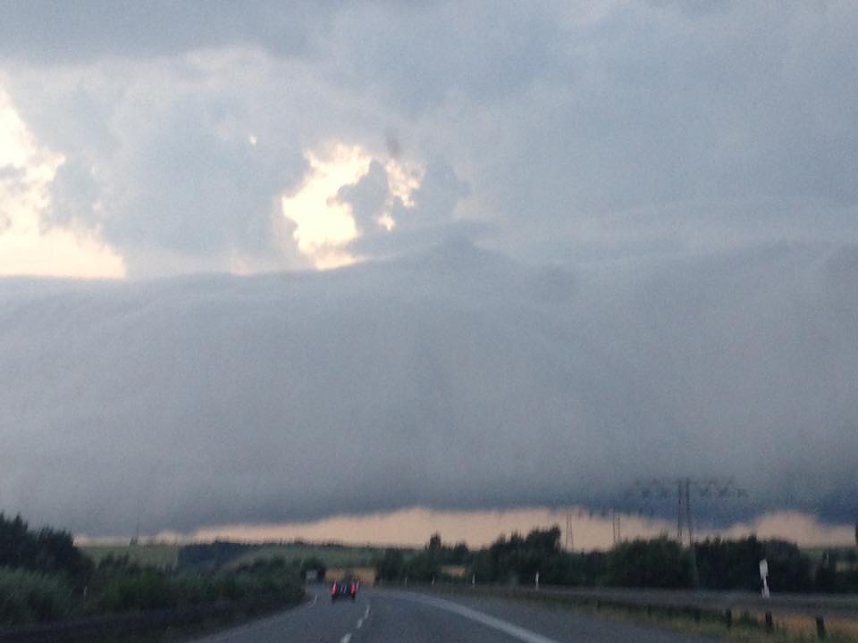 Unwetter &uuml;ber dem Landkreis