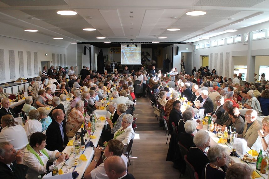 Zum Bergmannsfestes wurde in Sollstedt auch die neue Festhalle er&ouml;ffnet