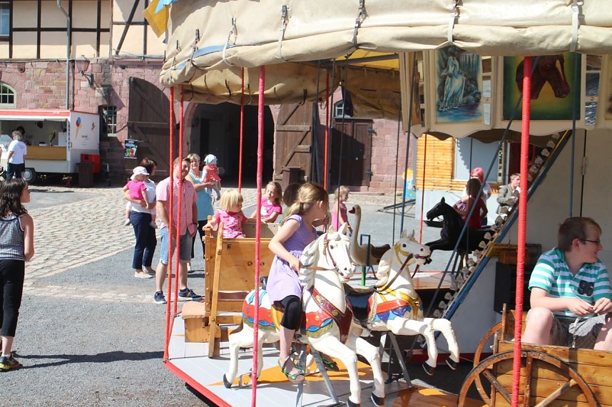 Familienfest auf dem Heringer Schlossplatz