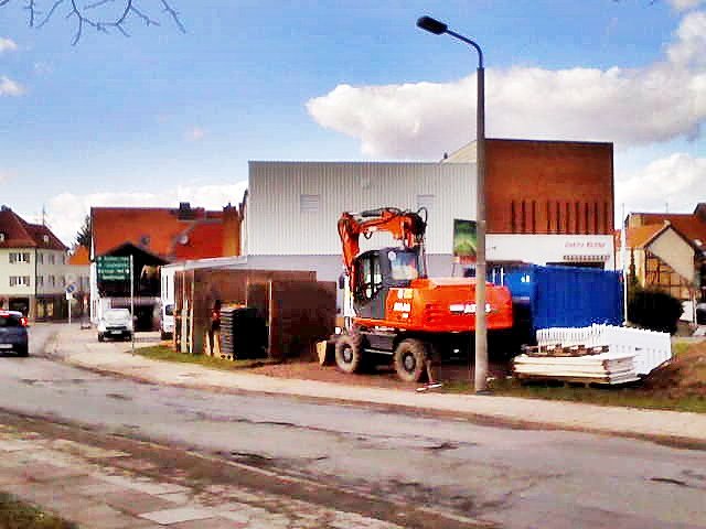 Stra&szlig;enbau in der Bleicher&ouml;der Naumannstra&szlig;e