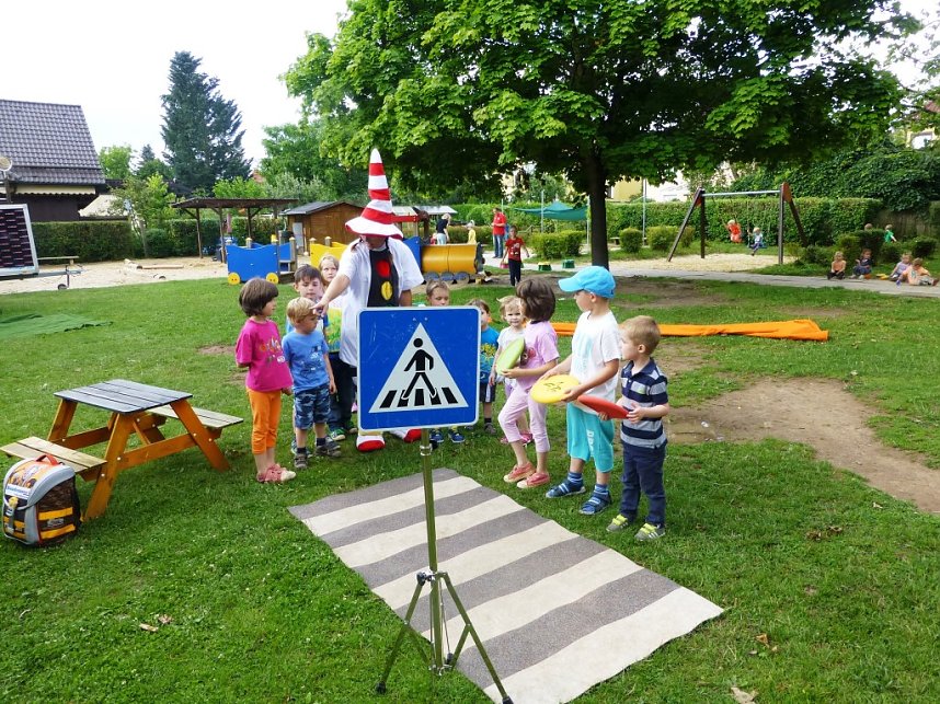 Sicherheit f&uuml;r die J&uuml;ngsten vermittelt