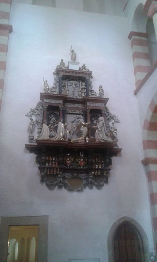 Der Tausendj&auml;hrige Rosenstock