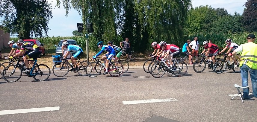 Zwei Rennen absolviert