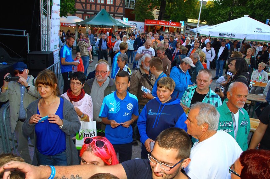 Auf der B&uuml;hne statt auf dem Rasen