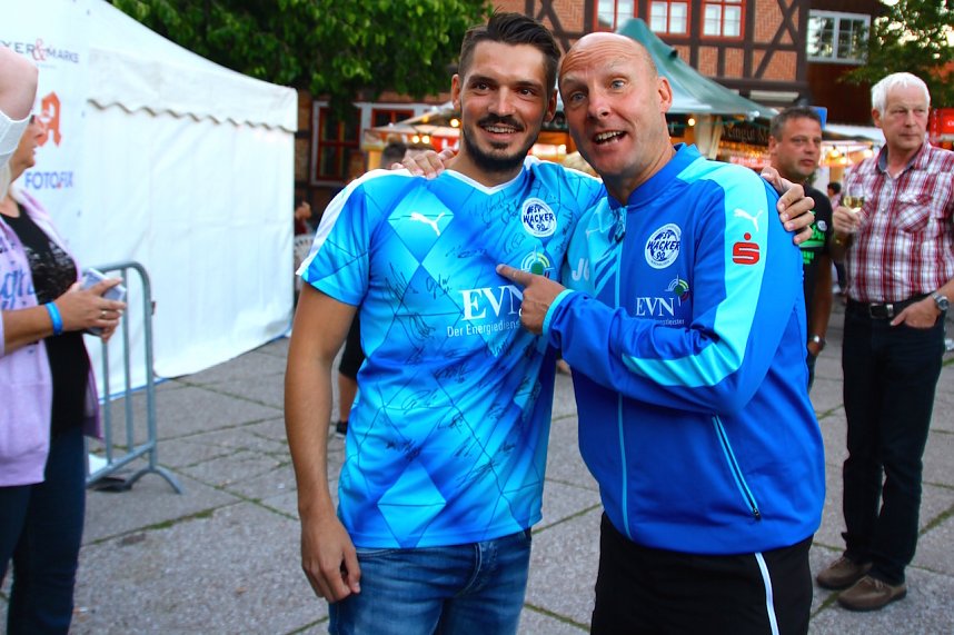 Auf der B&uuml;hne statt auf dem Rasen