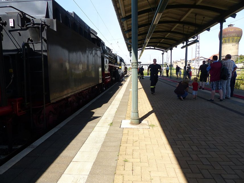 Lok-Spektakel im Bahnhof Nordhausen - zweimal eine "01"