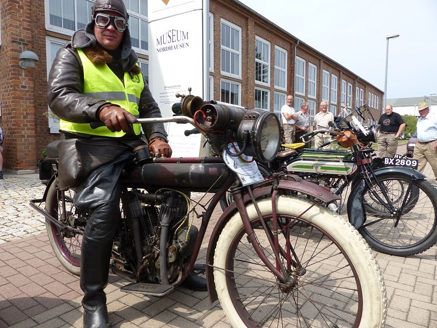 Mehr als 100 Jahren auf den R&auml;dern