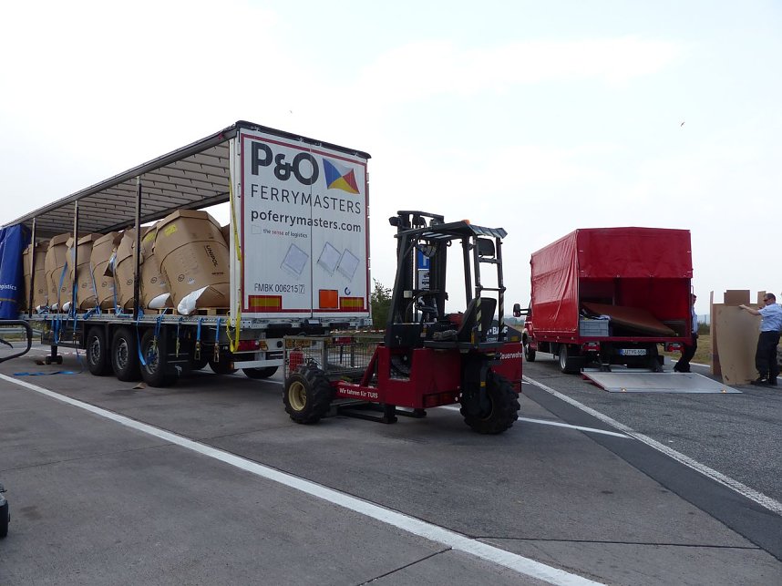 Gefahrgut soll umgeladen und gesichert werden