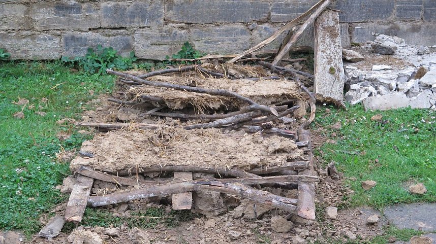 Hauswand st&uuml;rzte ein