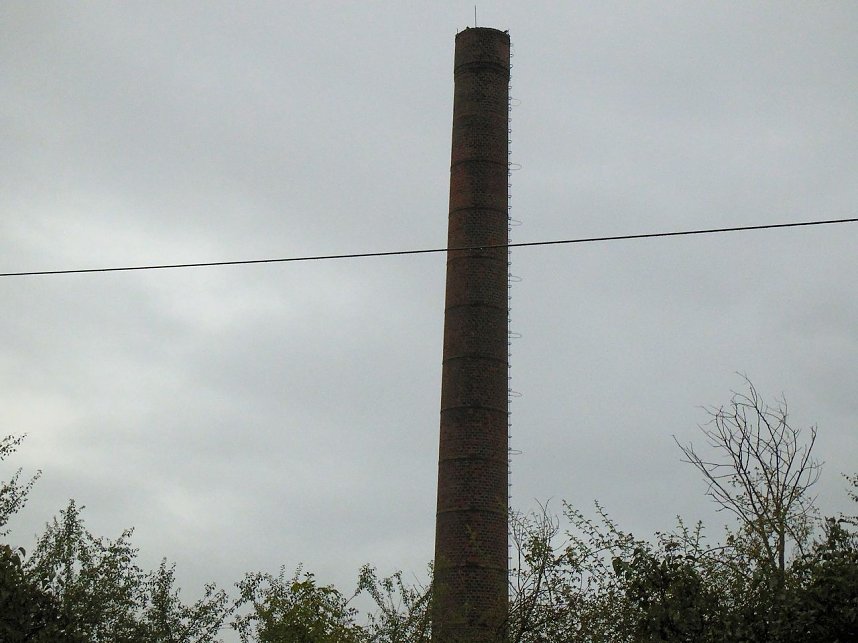 Unwirkliche Orte: Lokschuppen bei Bitterfeld