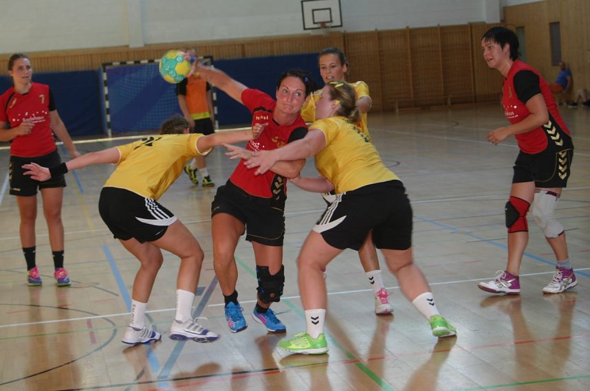 Die NSV Damen holten in Sangerhausen den Turniersieg