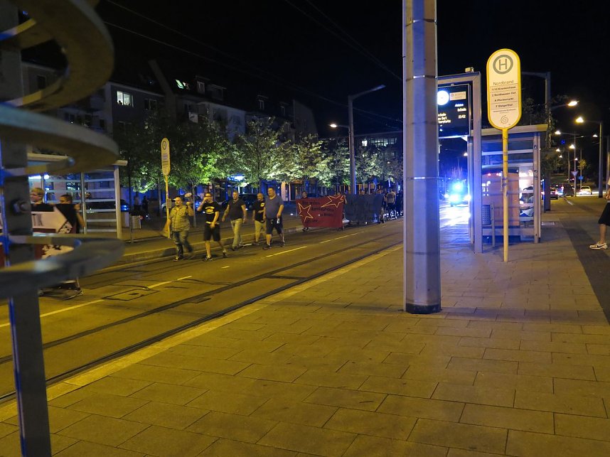 N&auml;chtliche NPD-Demo