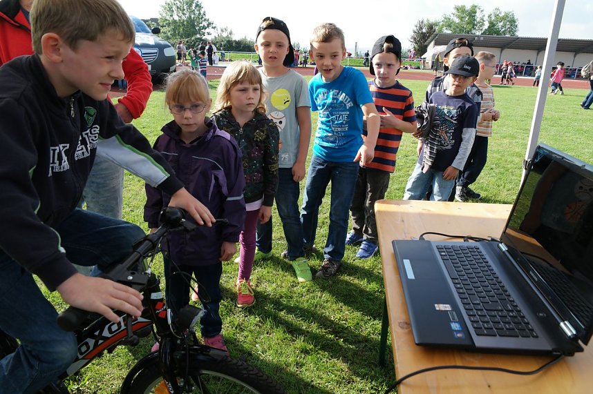 Schulanfangsaktion 2015 auf dem Hohekreuzsportplatz in Nordhausen