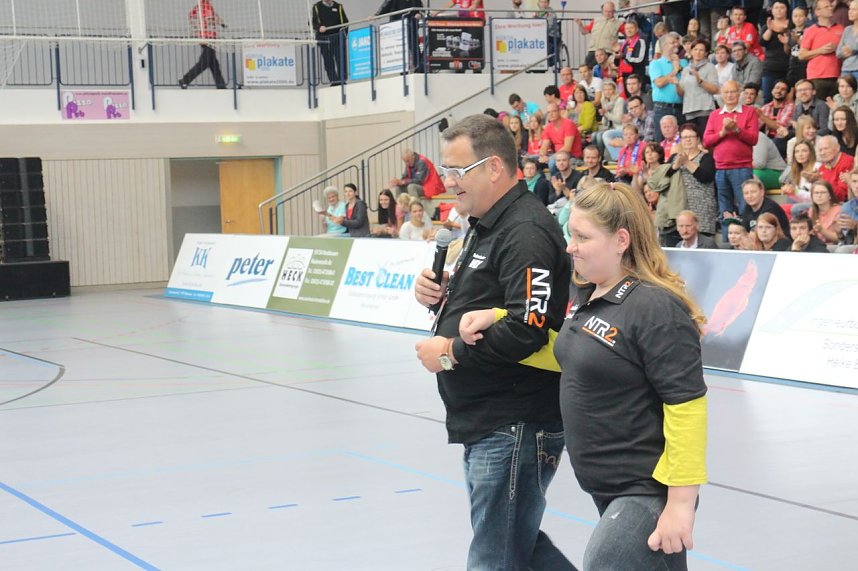 K&ouml;rbe werfen gegen Krebs - zweites Benefizspiel des Seamr&oacute;g BC