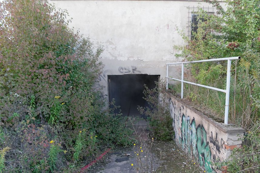 Brand in alter Lagerhalleq