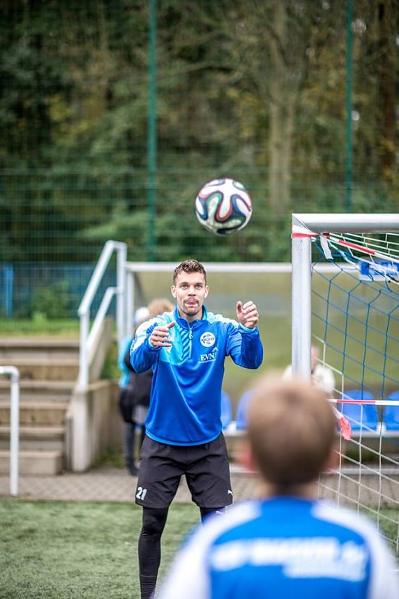 Fu&szlig;ball-Ferien-Camp im AKS