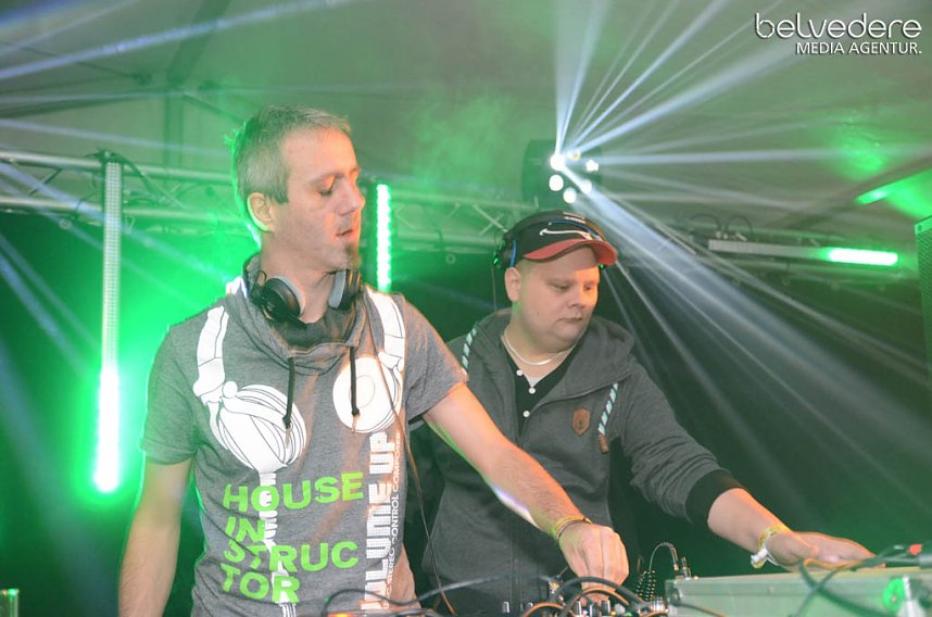 Club-Nacht er&ouml;ffnete Kirmes in Bielen