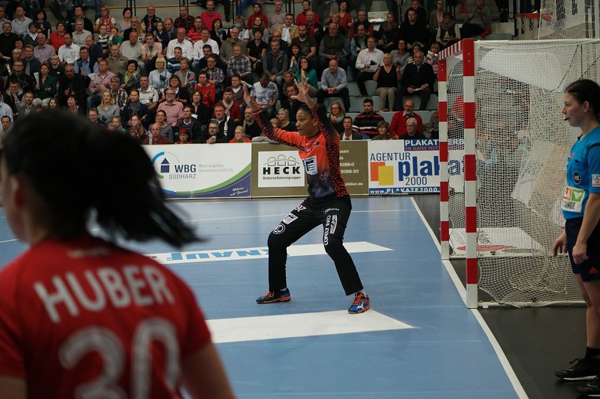 Mit einem Unentschieden startet der THC in die Champions League