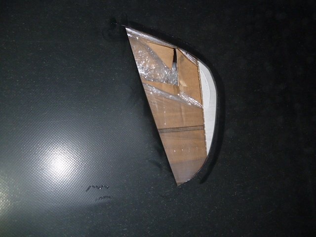 Planen aufgeschlitzt