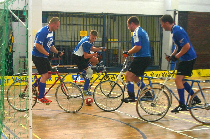 Altstadt-Br&uuml;derpaar macht viel Boden gut