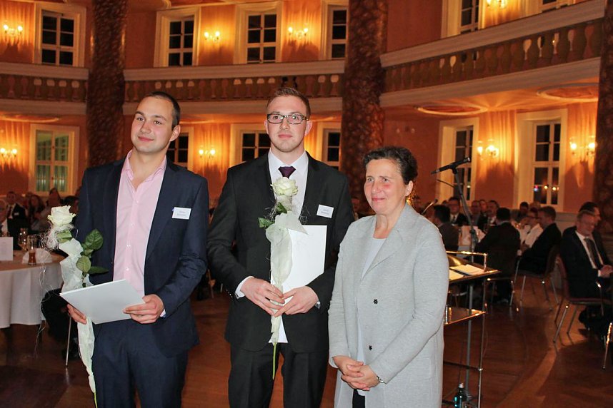 Die 21 besten Auszubildenden der Region ausgezeichnet