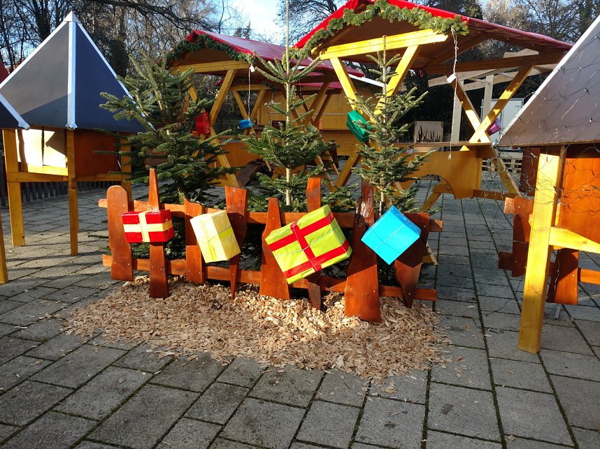 Theaterplatz vs Blasiikirchlatz