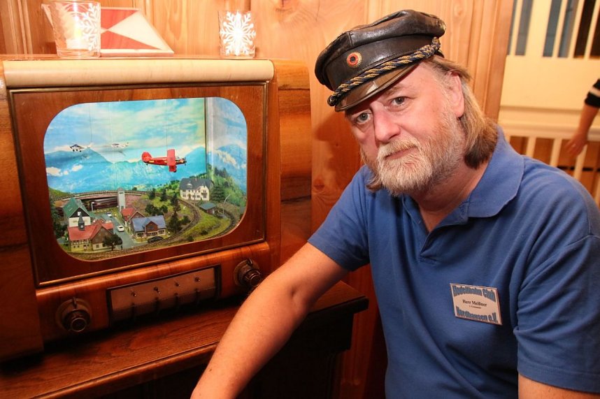 Kleine Bahn ganz gro&szlig;