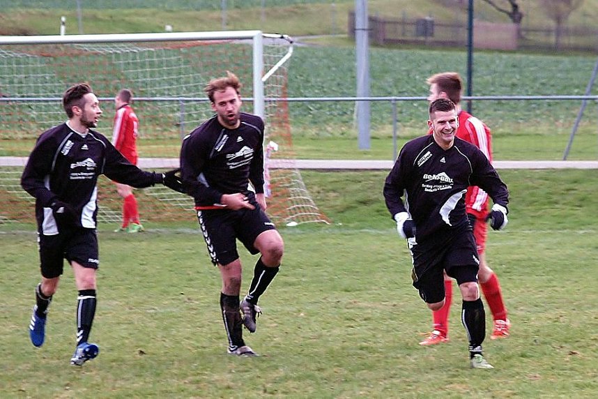 Salza gewinnt 2:0 in Kraja