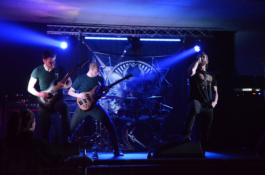 Laute T&ouml;ne im ehemaligen Fliesenmarkt