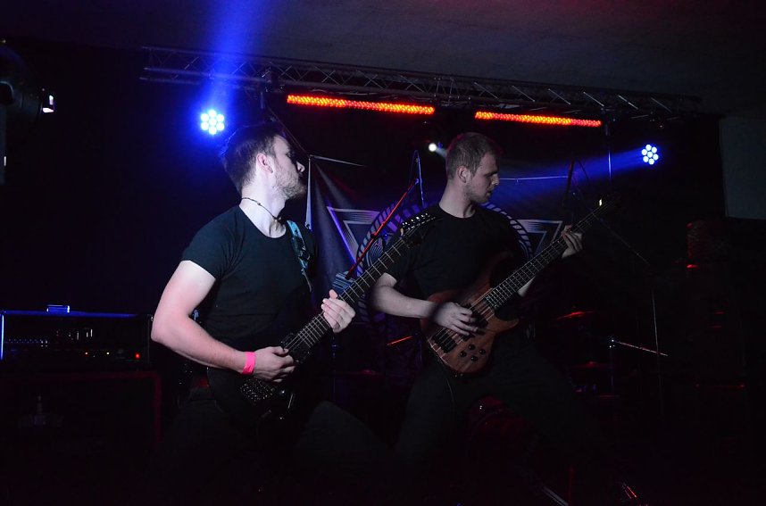 Laute T&ouml;ne im ehemaligen Fliesenmarkt