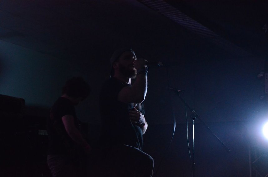 Laute T&ouml;ne im ehemaligen Fliesenmarkt