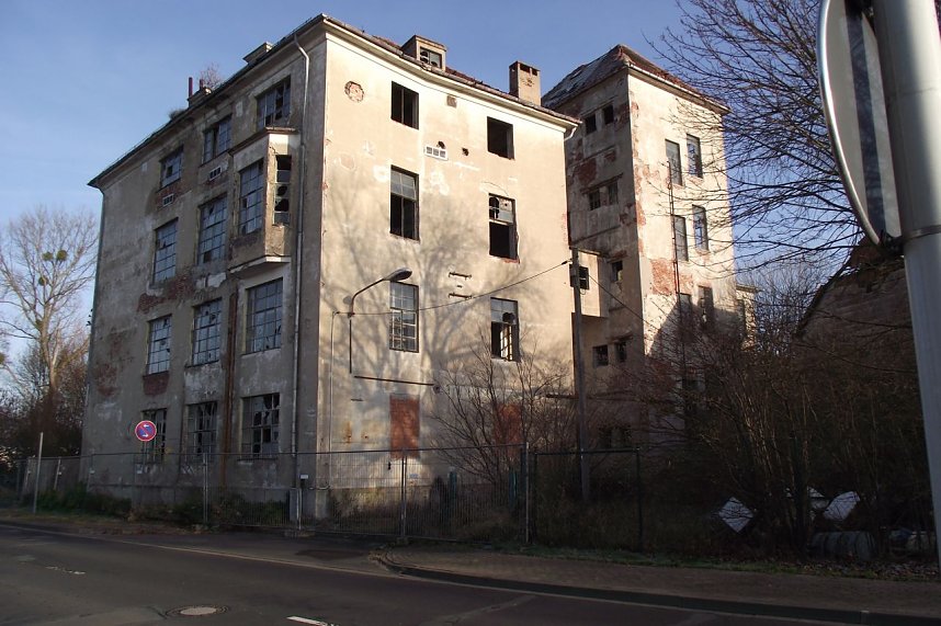 Bald wird das ehemalige Drei Streif-Geb&auml;ude nur noch Geschichte sein