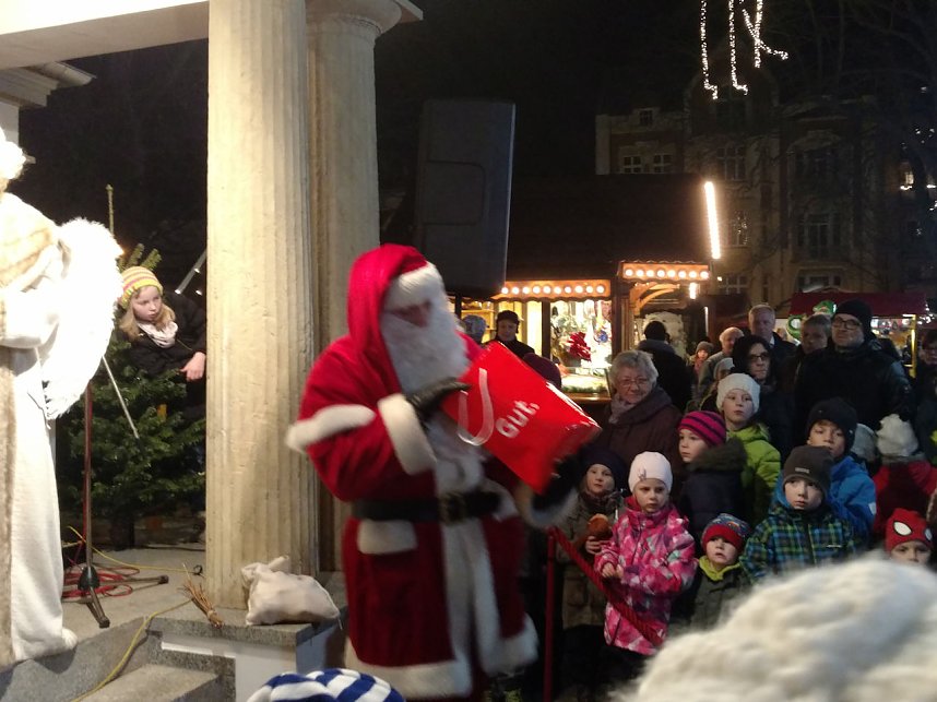 Das 11. T&uuml;rchen wurde am Nordh&auml;user Theater ge&ouml;ffnet