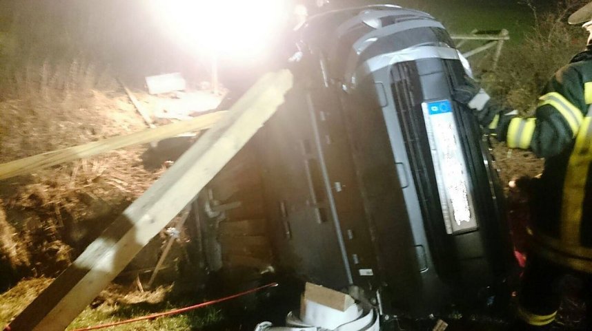 Schwerer Unfall auf der B 243